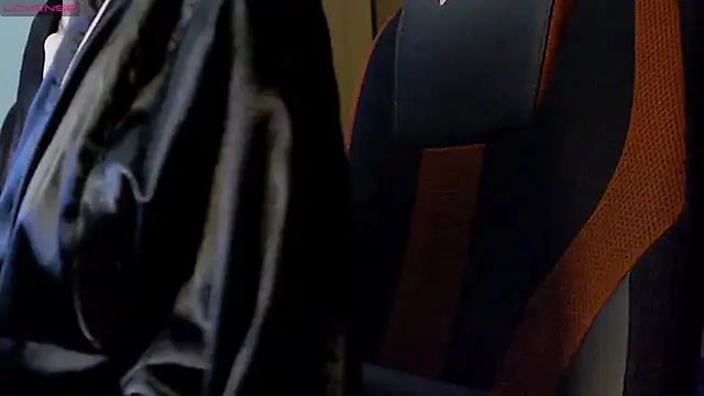 Snapshot of womanstrong78 chatting on March 3, 2025, 7:28 pm womanstrong78 online show from March 3, 2025, 7:28 pm