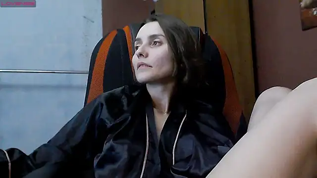 Snapshot of womanstrong78 chatting on March 5, 2025, 7:17 pm womanstrong78 online show from March 5, 2025, 7:17 pm