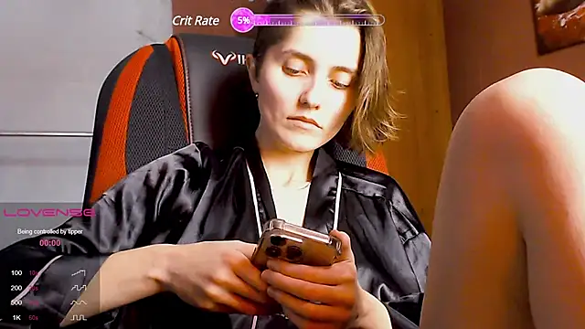 Snapshot of womanstrong78 chatting on March 7, 2025, 8:34 am womanstrong78 online show from March 7, 2025, 8:34 am