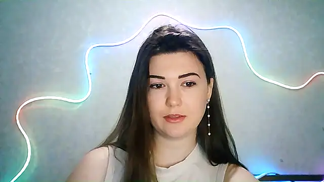 SeductiveTati online show from September 18, 2025, 2:02 am