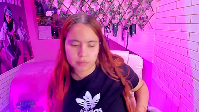 marcellaa303av online show from March 19, 2026, 2:59 am