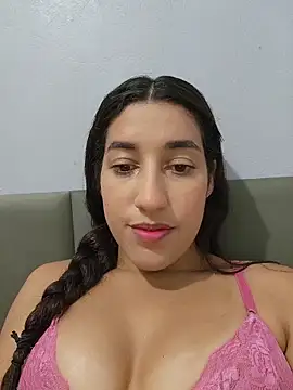 manueladantass1 online show from April 7, 2026, 10:31 pm