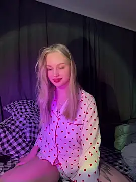 Carol  Cox online show from January 1, 2025, 1:59 pm