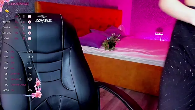 Carol  Cox online show from January 21, 2025, 2:11 am