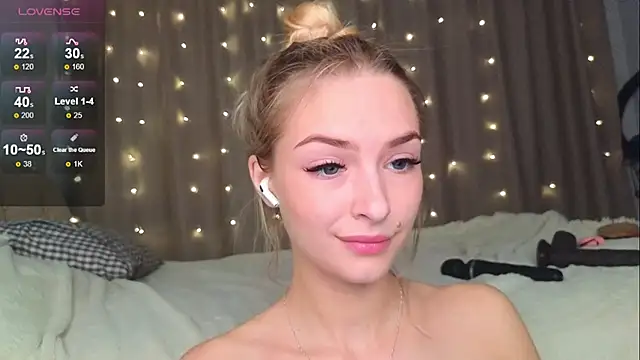 Snapshot of Soft_Eva chatting on January 16, 2025, 3:35 pm Soft Eva online show from January 16, 2025, 3:35 pm