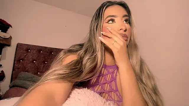 sexylatin  online show from July 28, 2026, 7:48 am