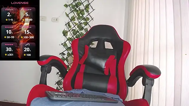 Snapshot of darkviper26 chatting on September 12, 2025, 11:54 am darkviper26 online show from September 12, 2025, 11:54 am