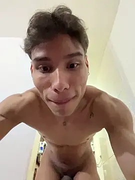 Snapshot of darkviper26 chatting on September 13, 2025, 12:32 am darkviper26 online show from September 13, 2025, 12:32 am