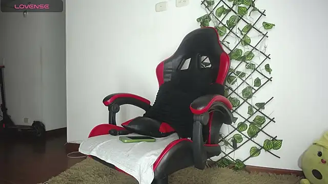 darkviper26 online show from April 20, 2026, 11:24 am