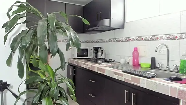 Fransheska-mon online show from January 14, 2025, 1:38 pm