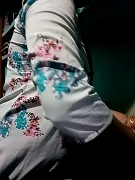 Snapshot of gunjan22 chatting on March 14, 2025, 1:35 pm gunjan22 online show from March 14, 2025, 1:35 pm