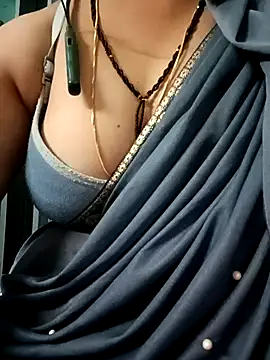 Snapshot of gunjan22 chatting on December 1, 2025, 7:02 am gunjan22 online show from December 1, 2025, 7:02 am