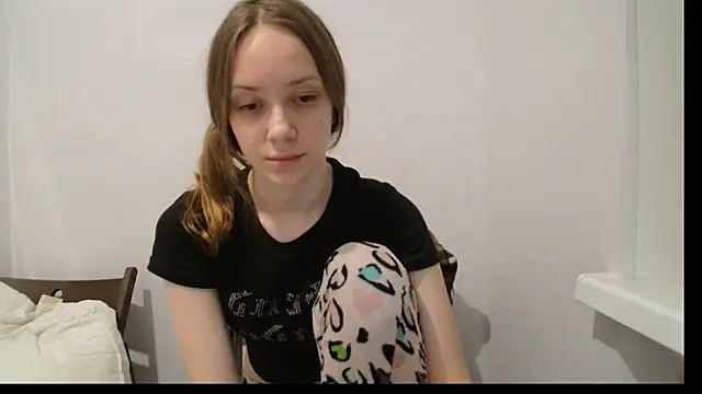 Snapshot of Irma-Bennet chatting on April 23, 2026, 8:22 pm Irma-Bennet online show from April 23, 2026, 8:22 pm