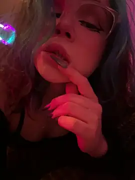 MaddisonHaas online show from March 3, 2025, 9:48 pm