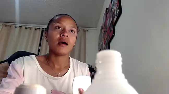 Samary thomas online show from March 6, 2025, 11:42 pm