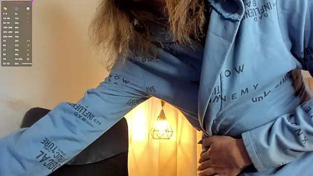 KylieVictoria online show from December 11, 2024, 3:58 pm