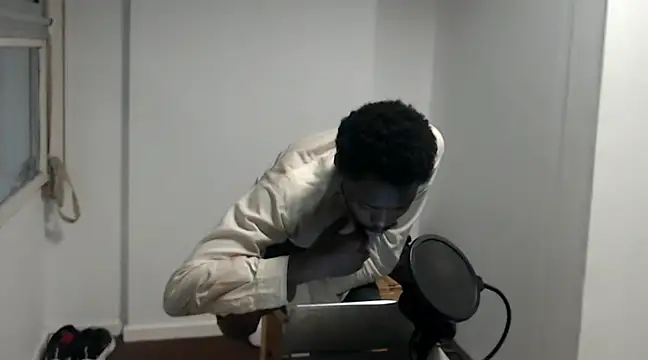 Snapshot of Mastertopdome chatting on March 21, 2025, 10:06 pm Mastertopdome online show from March 21, 2025, 10:06 pm