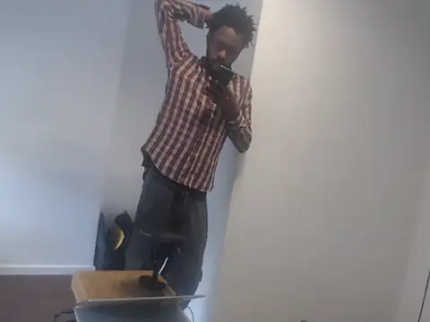 Snapshot of Mastertopdome chatting on October 10, 2025, 2:05 pm Mastertopdome online show from October 10, 2025, 2:05 pm