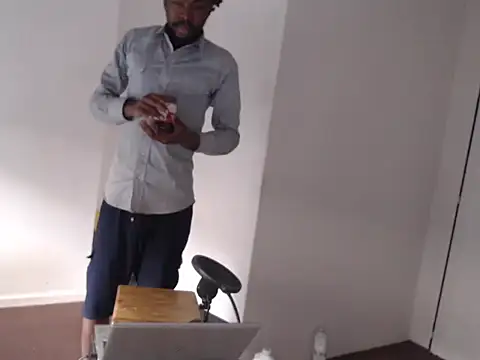 Snapshot of Mastertopdome chatting on November 26, 2025, 10:05 am Mastertopdome online show from November 26, 2025, 10:05 am