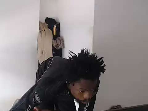 Snapshot of Mastertopdome chatting on February 4, 2026, 4:35 pm Mastertopdome online show from February 4, 2026, 4:35 pm