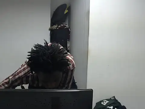 Snapshot of Mastertopdome chatting on February 11, 2026, 12:37 am Mastertopdome online show from February 11, 2026, 12:37 am