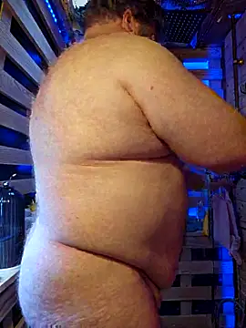 alienbunny online show from March 12, 2025, 9:03 pm