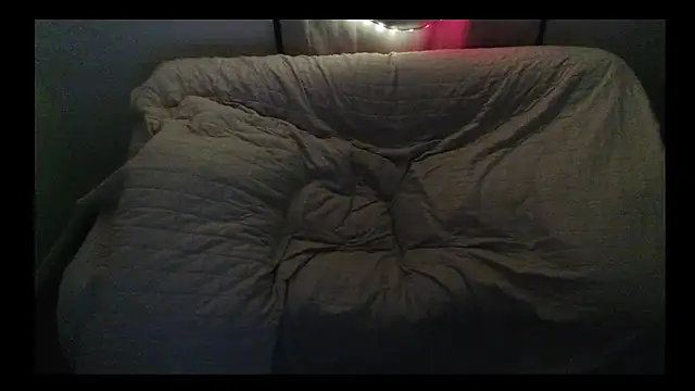 Snapshot of Cooperstone chatting on December 18, 2024, 12:32 am Cooperstone online show from December 18, 2024, 12:32 am