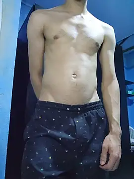 boyminerin00 online show from October 12, 2025, 1:04 am