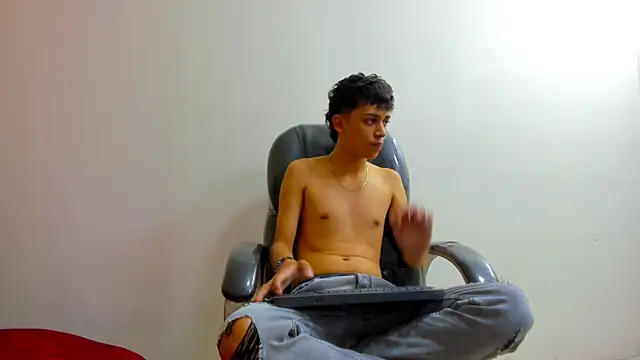 DamiBright online show from September 12, 2025, 7:25 pm