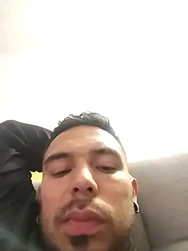 xxierra online show from December 20, 2024, 2:08 am