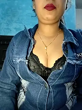 Snapshot of Shanaya_Hotty chatting on December 1, 2024, 7:25 pm Shanaya Hotty online show from December 1, 2024, 7:25 pm