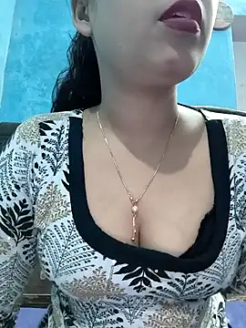 Snapshot of Shanaya_Hotty chatting on December 2, 2024, 5:37 pm Shanaya Hotty online show from December 2, 2024, 5:37 pm