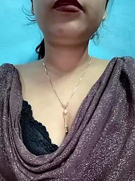 Snapshot of Shanaya_Hotty chatting on December 3, 2024, 4:58 am Shanaya Hotty online show from December 3, 2024, 4:58 am