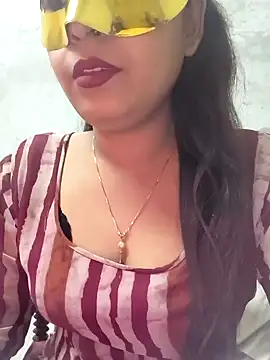 Snapshot of Shanaya_Hotty chatting on December 7, 2024, 3:30 pm Shanaya Hotty online show from December 7, 2024, 3:30 pm