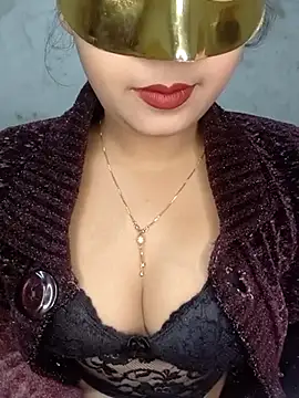 Snapshot of Shanaya_Hotty chatting on December 17, 2024, 7:04 pm Shanaya Hotty online show from December 17, 2024, 7:04 pm