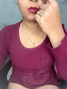 Snapshot of Shanaya_Hotty chatting on December 25, 2024, 8:07 pm Shanaya Hotty online show from December 25, 2024, 8:07 pm