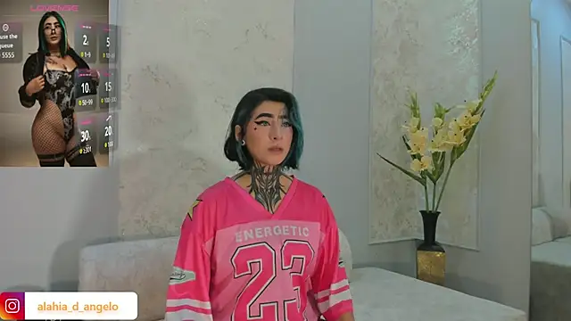 Alahia Dangelo online show from May 14, 2026, 5:42 pm