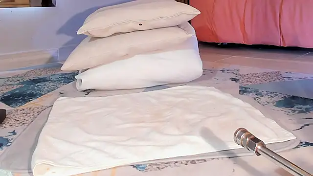 Eilin clio online show from March 8, 2025, 7:42 pm