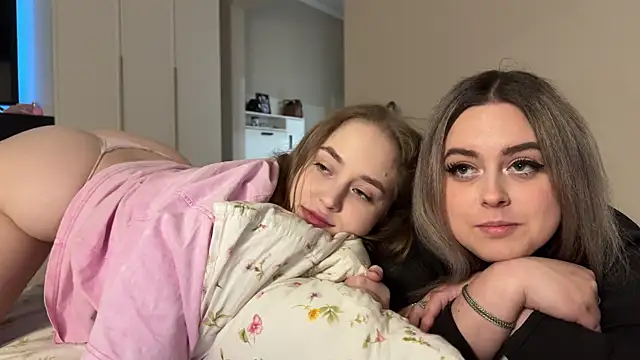 endlesssoffi online show from April 20, 2026, 9:16 pm