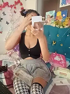 Milkdulce1 online show from July 27, 2026, 1:40 pm