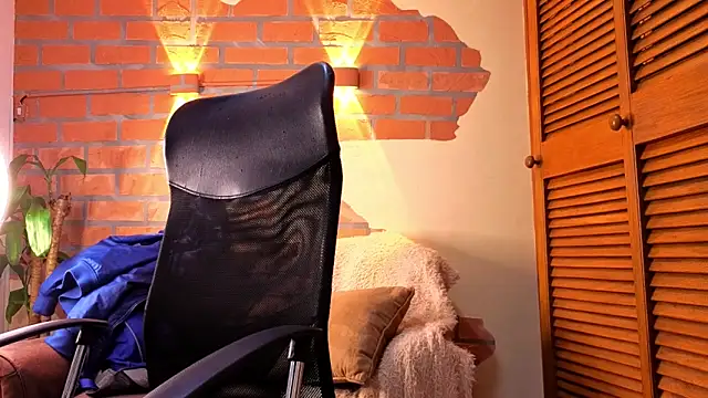 Dylanstonne online show from January 12, 2026, 2:28 am