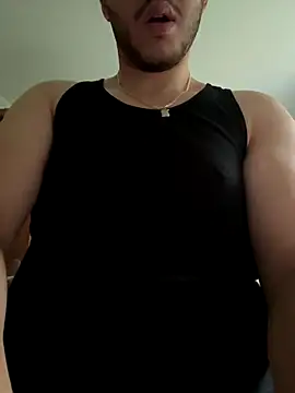 Snapshot of kareem0010 chatting on November 14, 2025, 7:29 am kareem0010 online show from November 14, 2025, 7:29 am