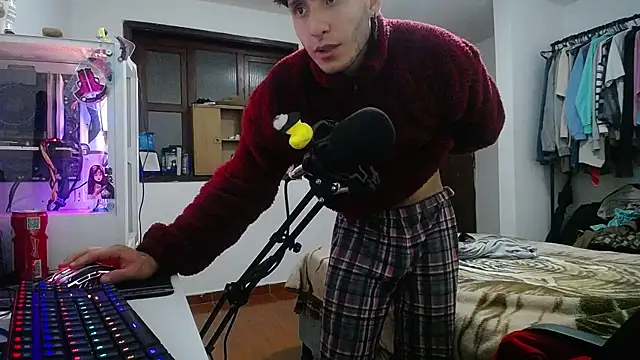 Snapshot of esjrobles chatting on December 31, 2024, 6:16 am esjrobles online show from December 31, 2024, 6:16 am
