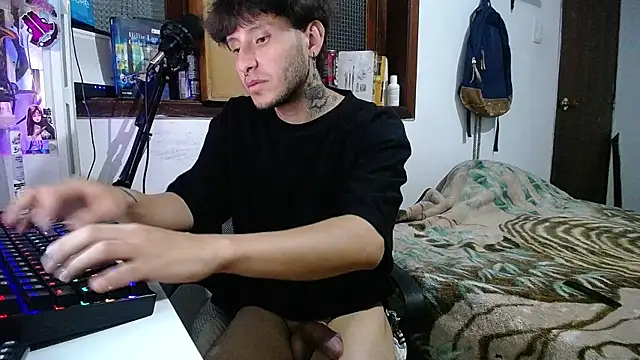 Snapshot of esjrobles chatting on February 11, 2025, 6:30 am esjrobles online show from February 11, 2025, 6:30 am