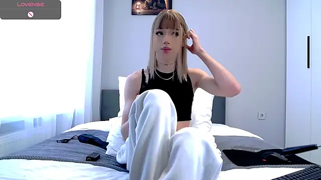 Dasha M online show from February 9, 2025, 9:16 am