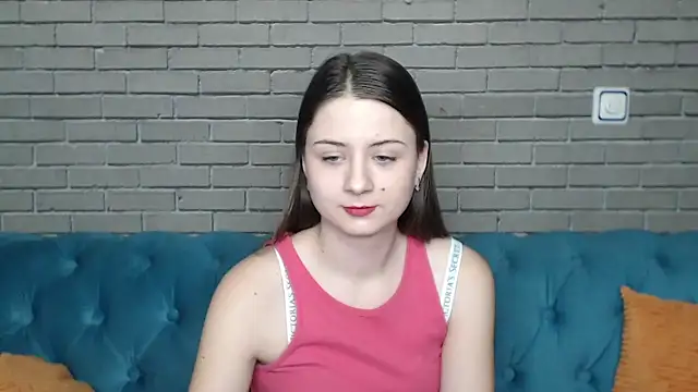 Snapshot of MilanaRoza chatting on February 3, 2025, 5:03 pm MilanaRoza online show from February 3, 2025, 5:03 pm