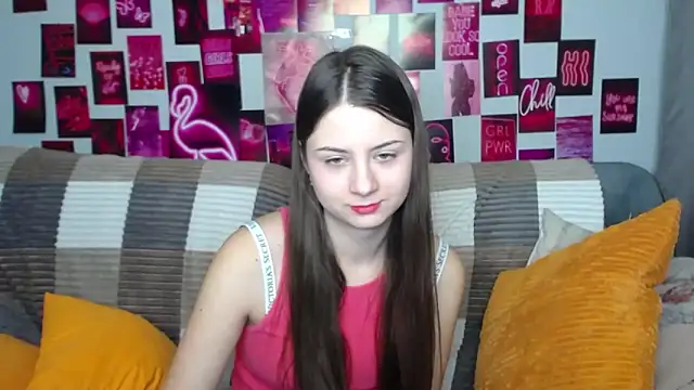 Snapshot of MilanaRoza chatting on February 9, 2025, 5:50 am MilanaRoza online show from February 9, 2025, 5:50 am