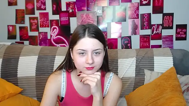 Snapshot of MilanaRoza chatting on February 9, 2025, 9:16 am MilanaRoza online show from February 9, 2025, 9:16 am