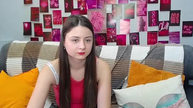 Snapshot of MilanaRoza chatting on March 8, 2025, 9:17 am MilanaRoza online show from March 8, 2025, 9:17 am