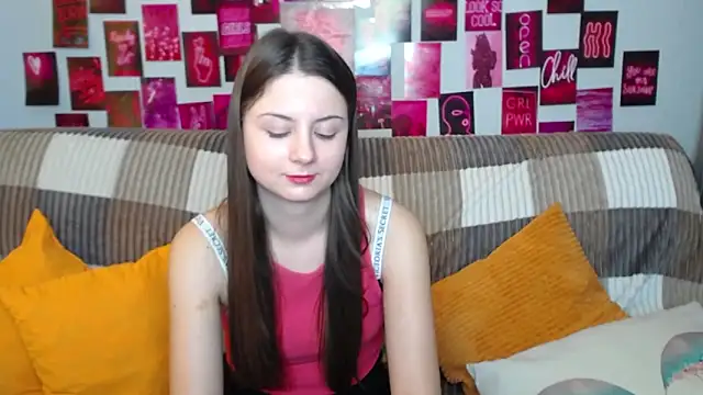 Snapshot of MilanaRoza chatting on March 14, 2025, 12:07 pm MilanaRoza online show from March 14, 2025, 12:07 pm